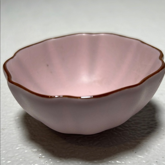 Lingxian Asian Artist Handmade Hand Painted Pink Tan Rimmed Tea Cup NEW - Picture 1 of 3